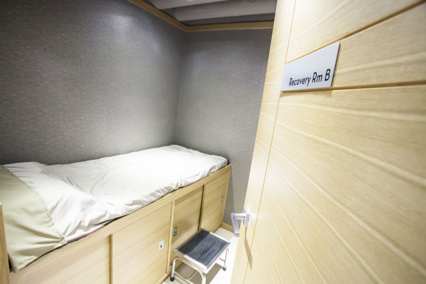 Cosmetic Central Recovery Room